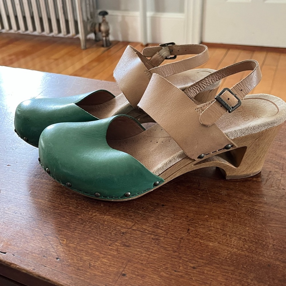 Dansko Teal Thea size 9/ 40
